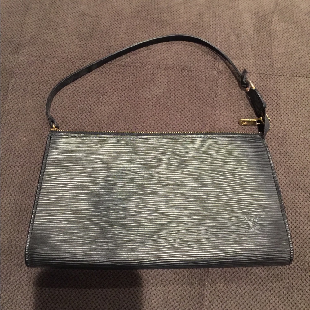 Louis Vuitton Epi Leather Purse